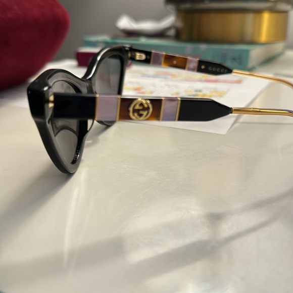 Gucci cat eye sunglasses like new gorgeous authentic - Picture 2 of 8